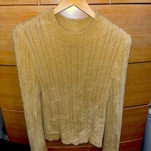 💙Super soft sweater Brand New without Tags.